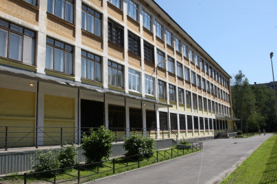 Средняя общеобразовательная школа — 473 Калининского района Санк