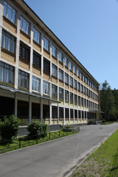 Средняя общеобразовательная школа — 473 Калининского района Санк
