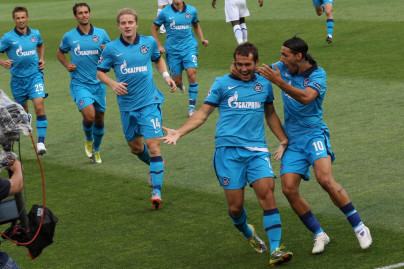 Лига чемпионов 2010/11, Плей-офф,  «Зенит» — «Осер»