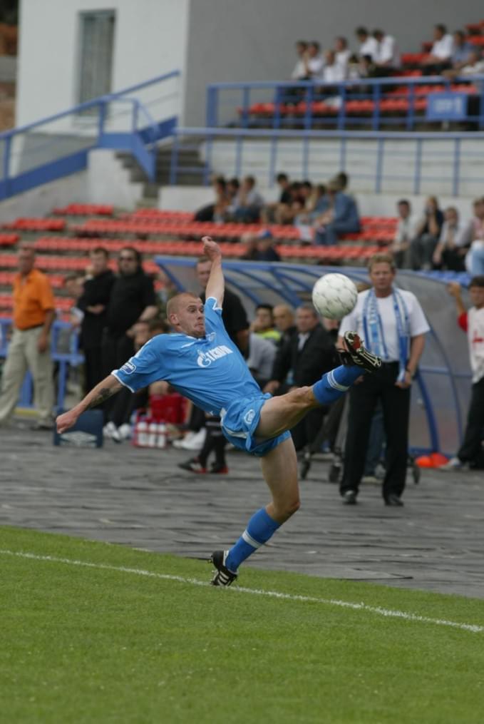 Чемпионат России по футболу 2004. 18 тур. «Алания» (Владикавказ) — «Зенит» (Санкт-Петербург). 0:3