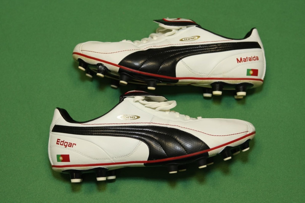 Лоты для благотовортелтного аукциона в фирменном магазине