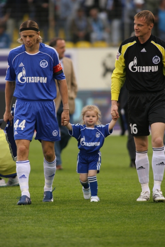 Чемпионат России по футболу 2007. 16 тур. ФК  «Зенит» (Санкт-Петербург) —  ФК «Ростов» (Ростов-на-Дону). 2:0