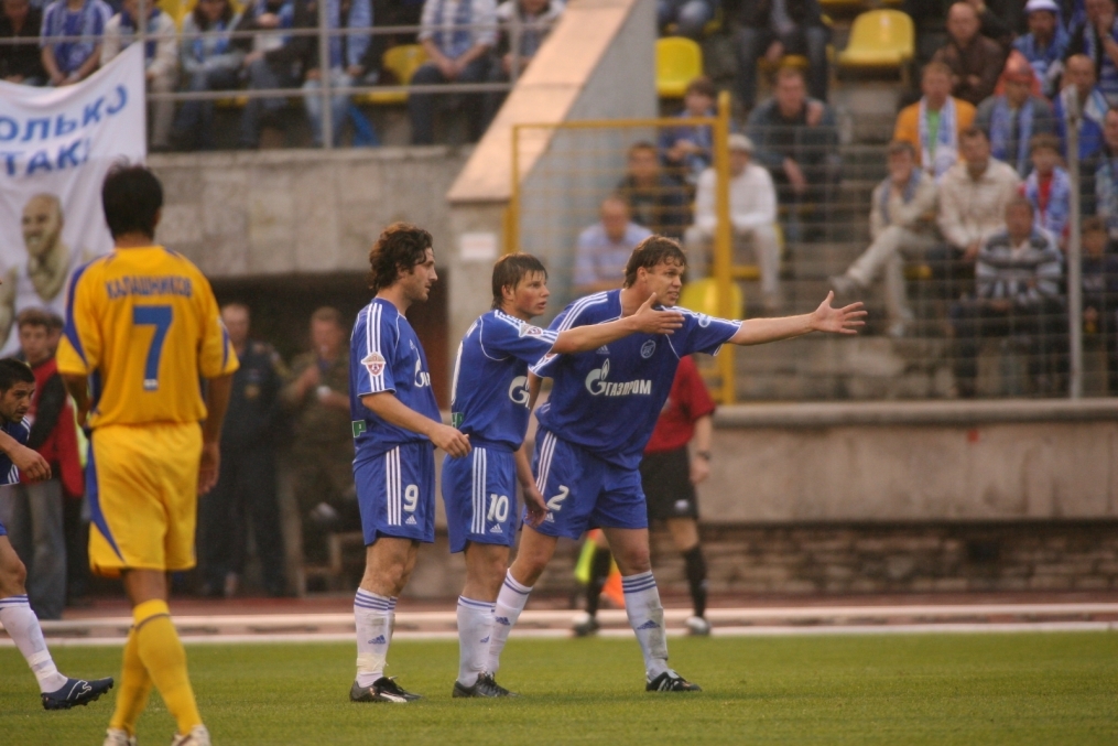 Чемпионат России по футболу 2007. 16 тур. ФК  «Зенит» (Санкт-Петербург) —  ФК «Ростов» (Ростов-на-Дону). 2:0