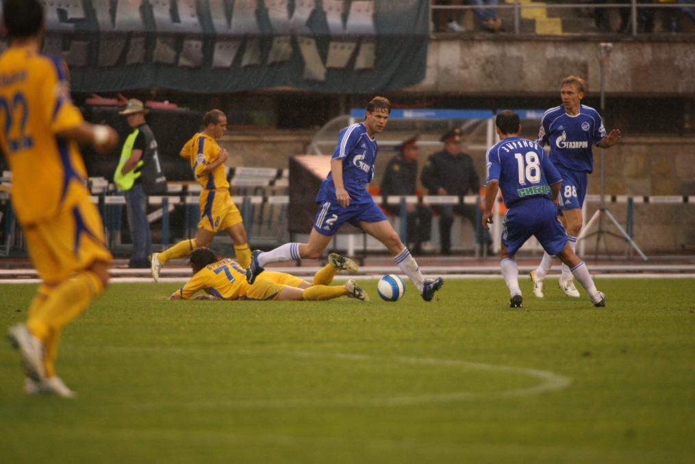 Чемпионат России по футболу 2007. 16 тур. ФК  «Зенит» (Санкт-Петербург) —  ФК «Ростов» (Ростов-на-Дону). 2:0