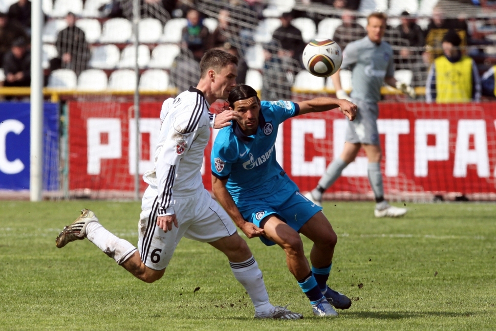 ЧР 2010. Матч ФК «Томск» — ФК «Зенит». 0:0
