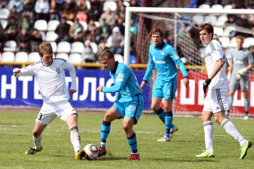 ЧР 2010. Матч ФК «Томск» — ФК «Зенит». 0:0