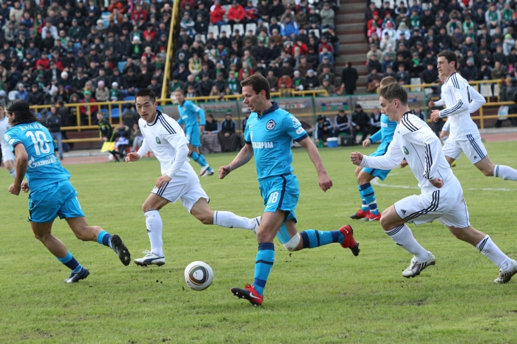 ЧР 2010. Матч ФК «Томск» — ФК «Зенит». 0:0