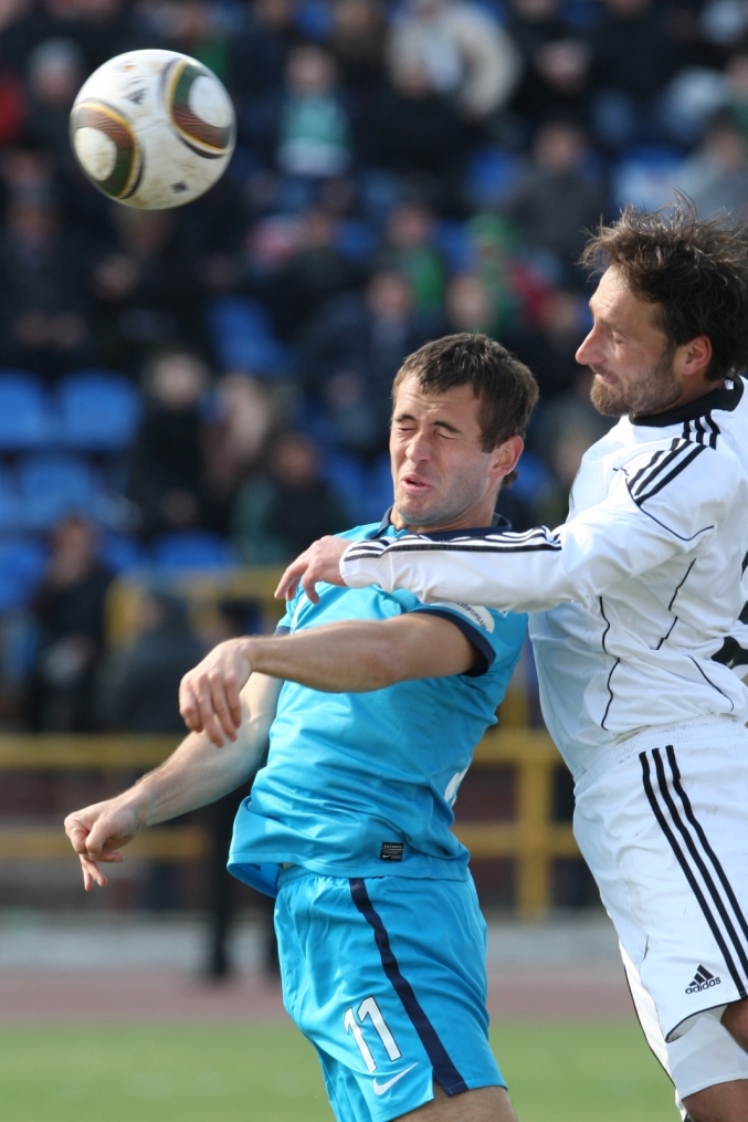 ЧР 2010. Матч ФК «Томск» — ФК «Зенит». 0:0