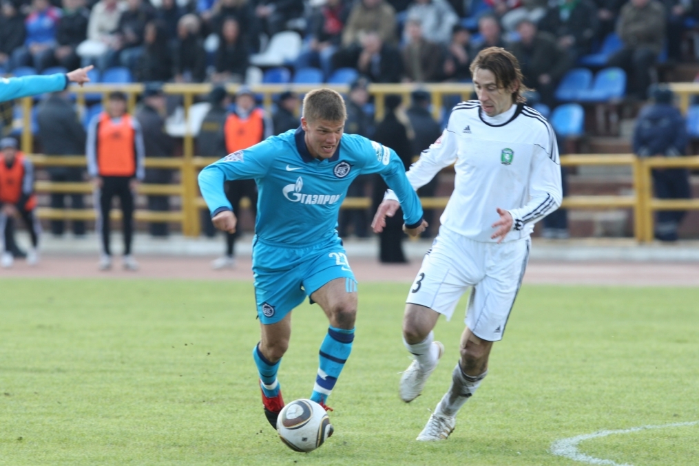ЧР 2010. Матч ФК «Томск» — ФК «Зенит». 0:0