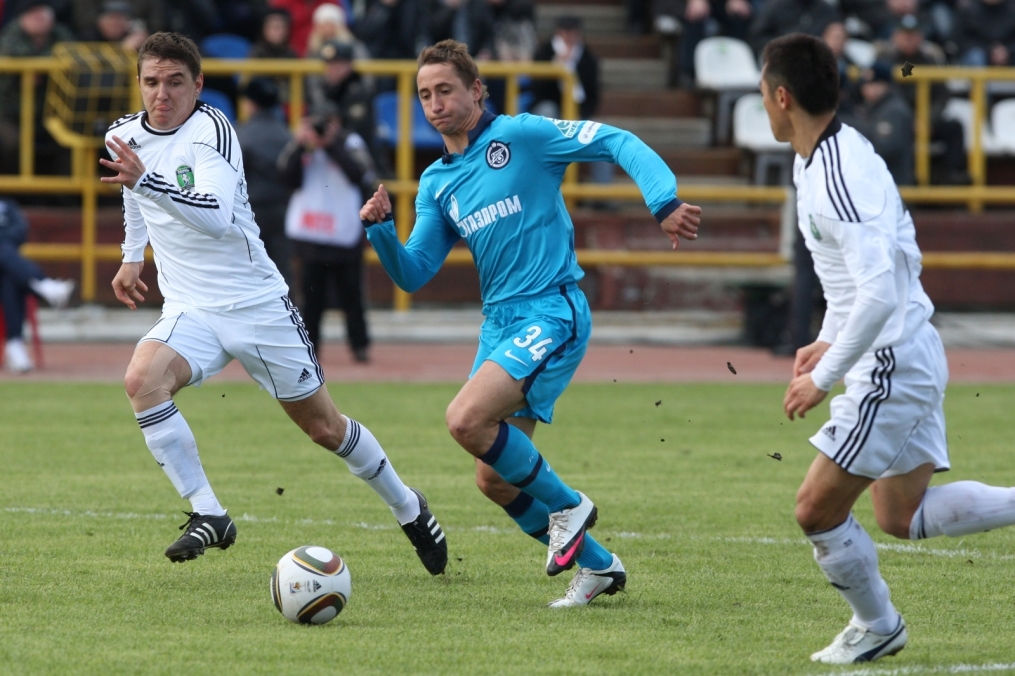 ЧР 2010. Матч ФК «Томск» — ФК «Зенит». 0:0