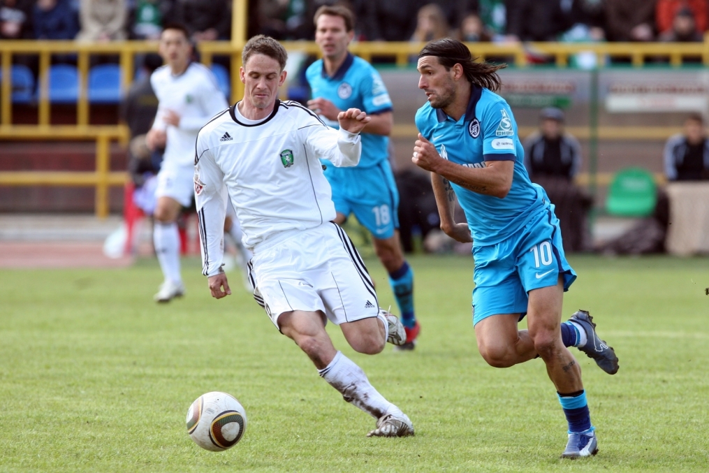 ЧР 2010. Матч ФК «Томск» — ФК «Зенит». 0:0