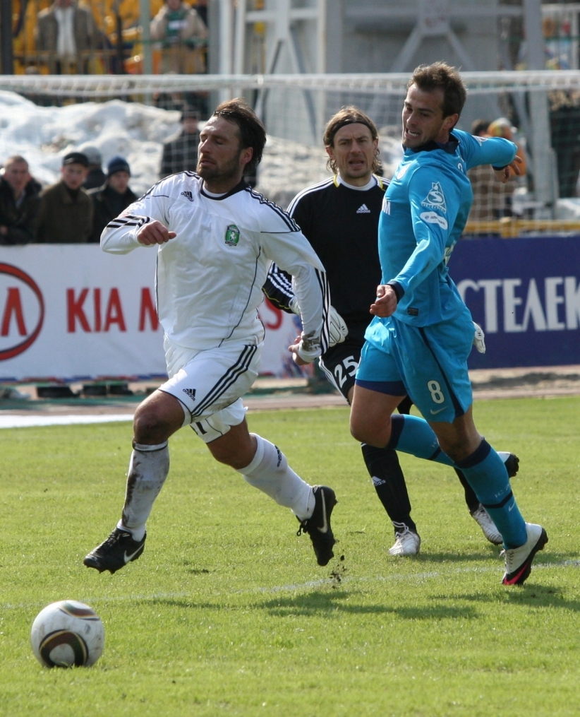 ЧР 2010. Матч ФК «Томск» — ФК «Зенит». 0:0