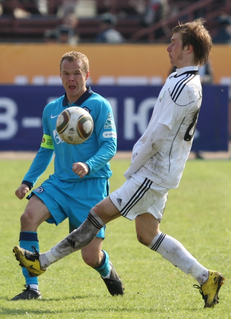 ЧР 2010. Матч ФК «Томск» — ФК «Зенит». 0:0
