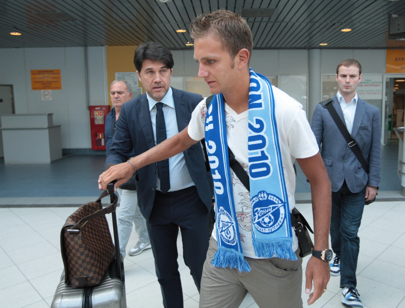 Приезд нового итальянского футболиста Доменико Кришито