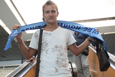 Приезд нового итальянского футболиста Доменико Кришито