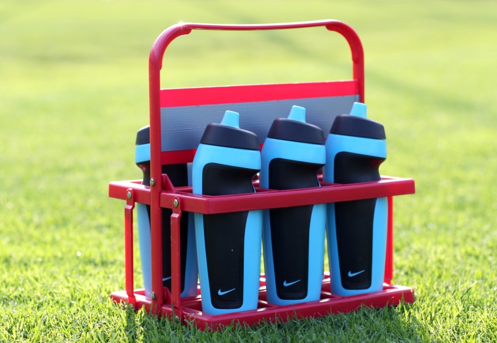 Рубрика «Вещь» — поилка