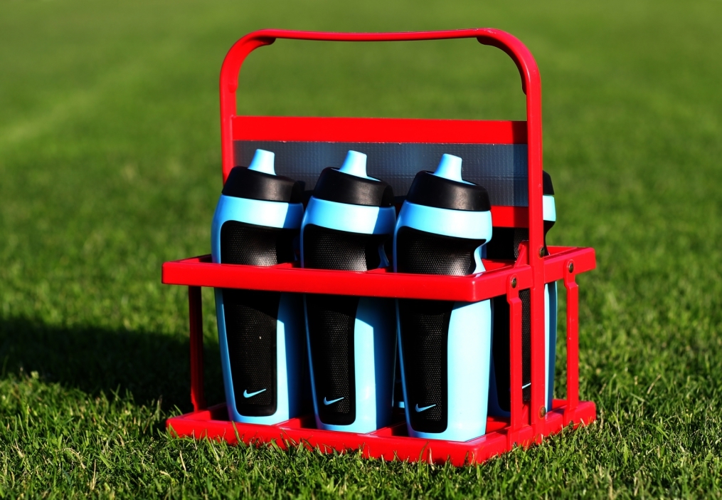 Рубрика «Вещь» — поилка