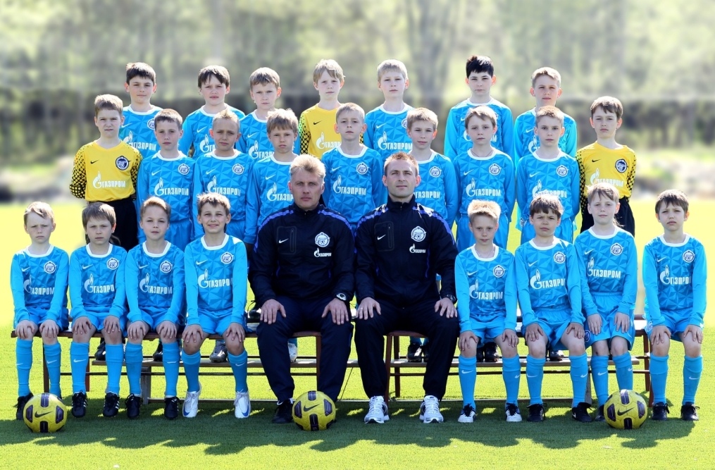 Фотосессия команд Академии «Зенита»