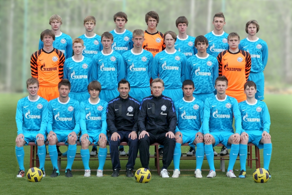 Фотосессия команд Академии «Зенита»