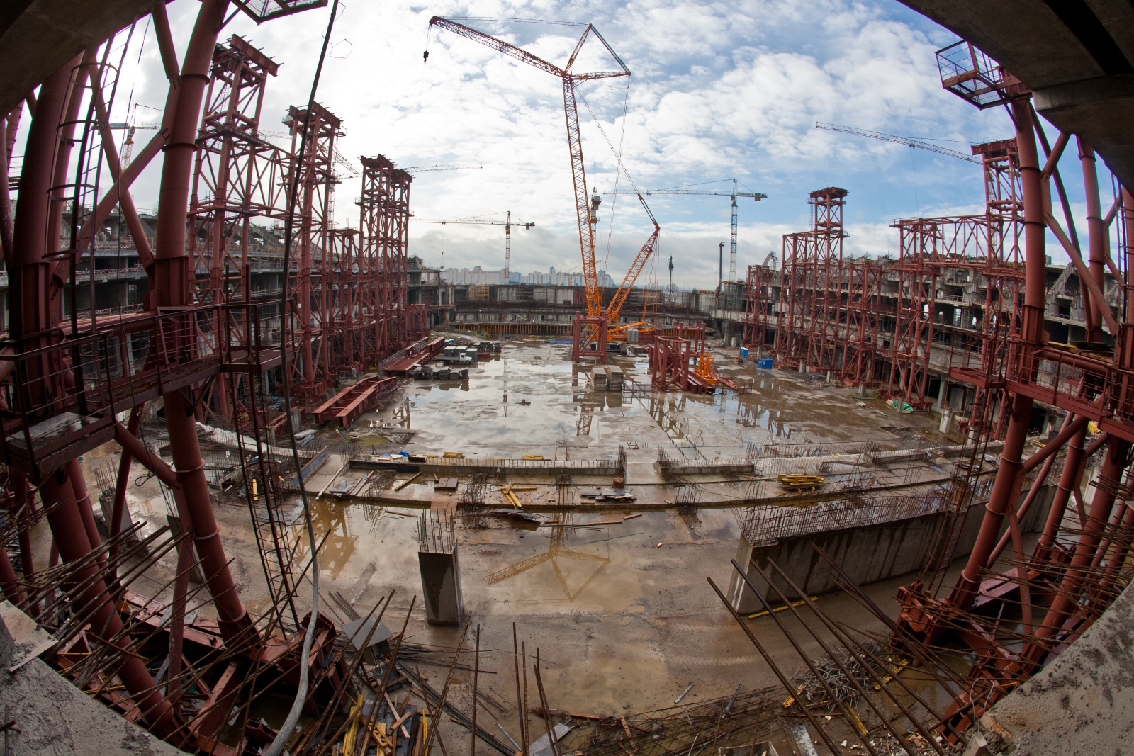 Строительство нового стадиона «Газпром — Арена»