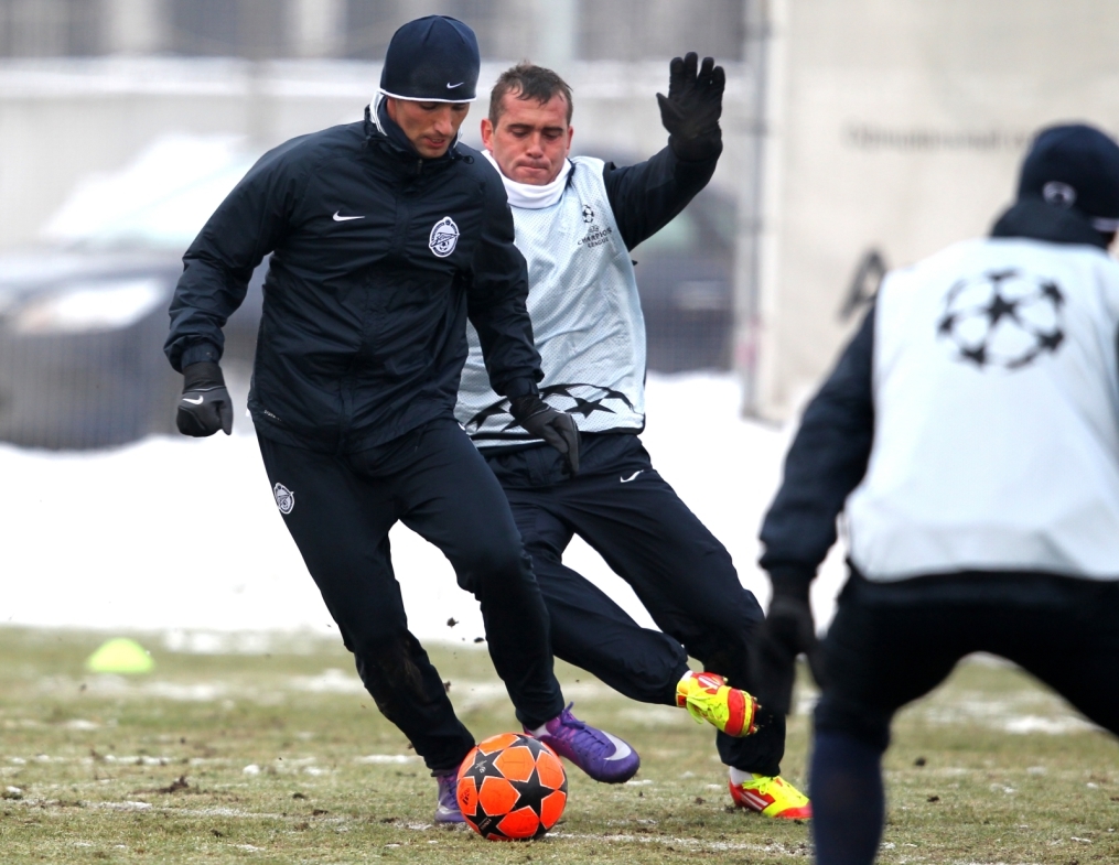 Открытая тренировка «Зенита»  перед матчем 1/8 финала Лиги чемпионов УЕФА 2011/2012 с Бенфикой