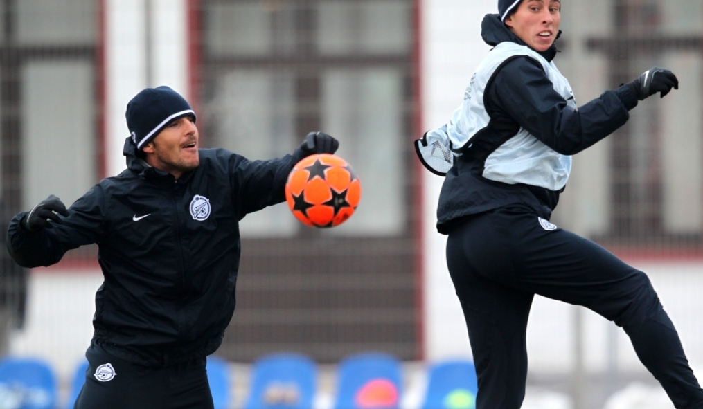 Открытая тренировка «Зенита»  перед матчем 1/8 финала Лиги чемпионов УЕФА 2011/2012 с Бенфикой