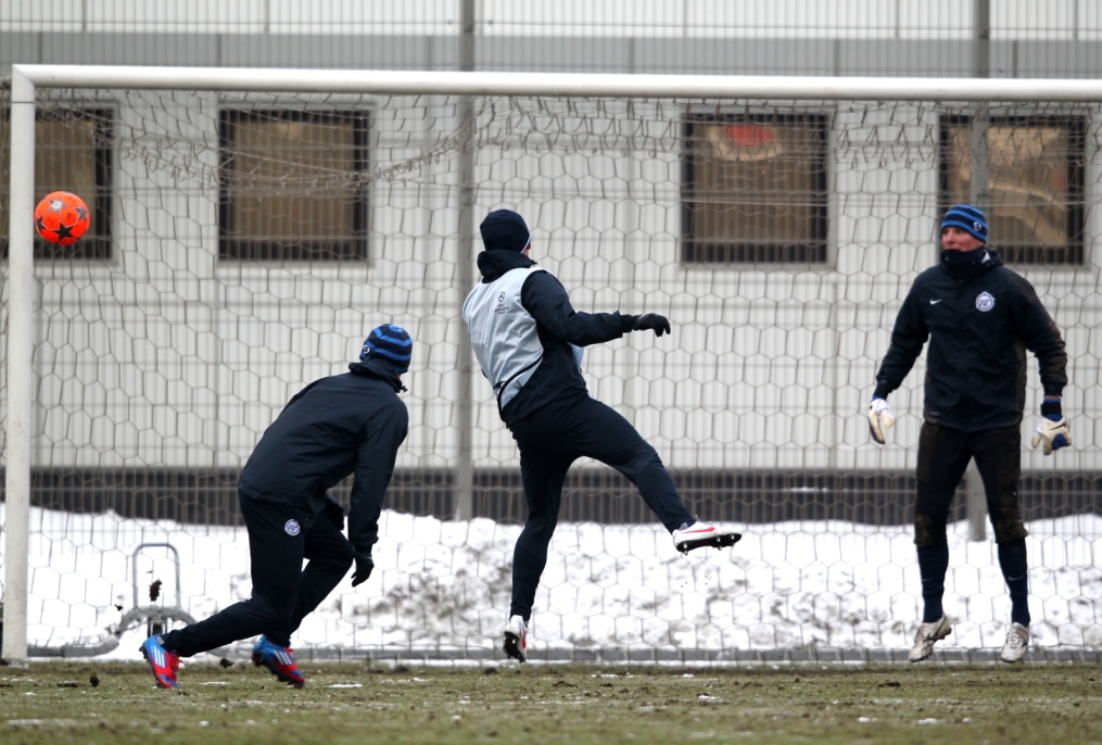 Открытая тренировка «Зенита»  перед матчем 1/8 финала Лиги чемпионов УЕФА 2011/2012 с Бенфикой