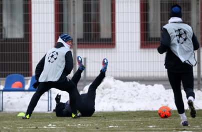 Открытая тренировка «Зенита»  перед матчем 1/8 финала Лиги чемпионов УЕФА 2011/2012 с Бенфикой