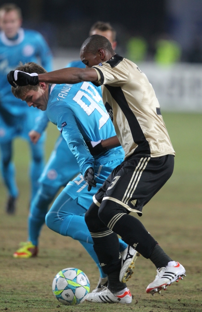 Лиги чемпионов УЕФА 2011/2012, Зенит—Бенфика