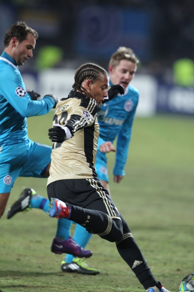 Лиги чемпионов УЕФА 2011/2012, Зенит—Бенфика