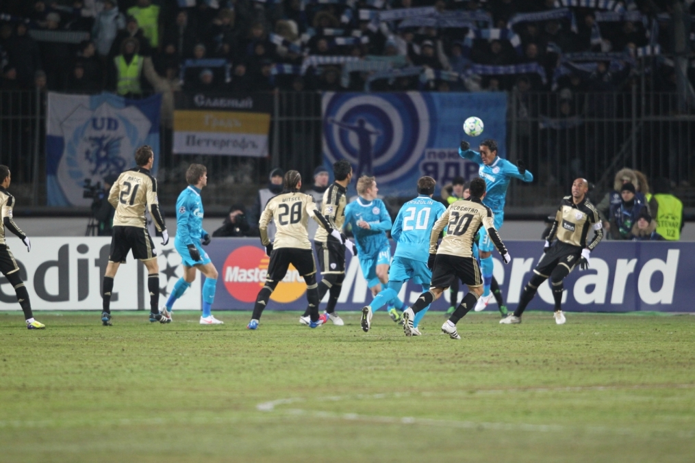 Лиги чемпионов УЕФА 2011/2012, Зенит—Бенфика