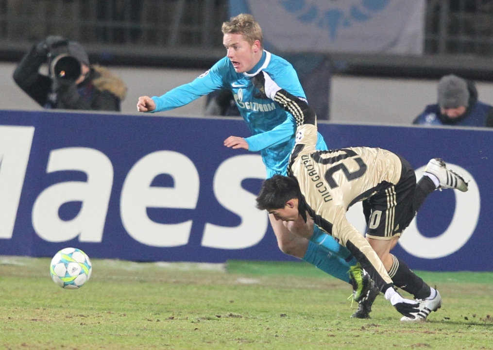 Лиги чемпионов УЕФА 2011/2012, Зенит—Бенфика