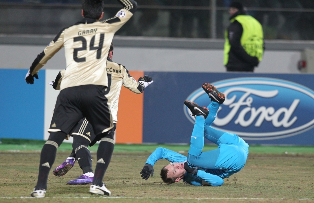 Лиги чемпионов УЕФА 2011/2012, Зенит—Бенфика