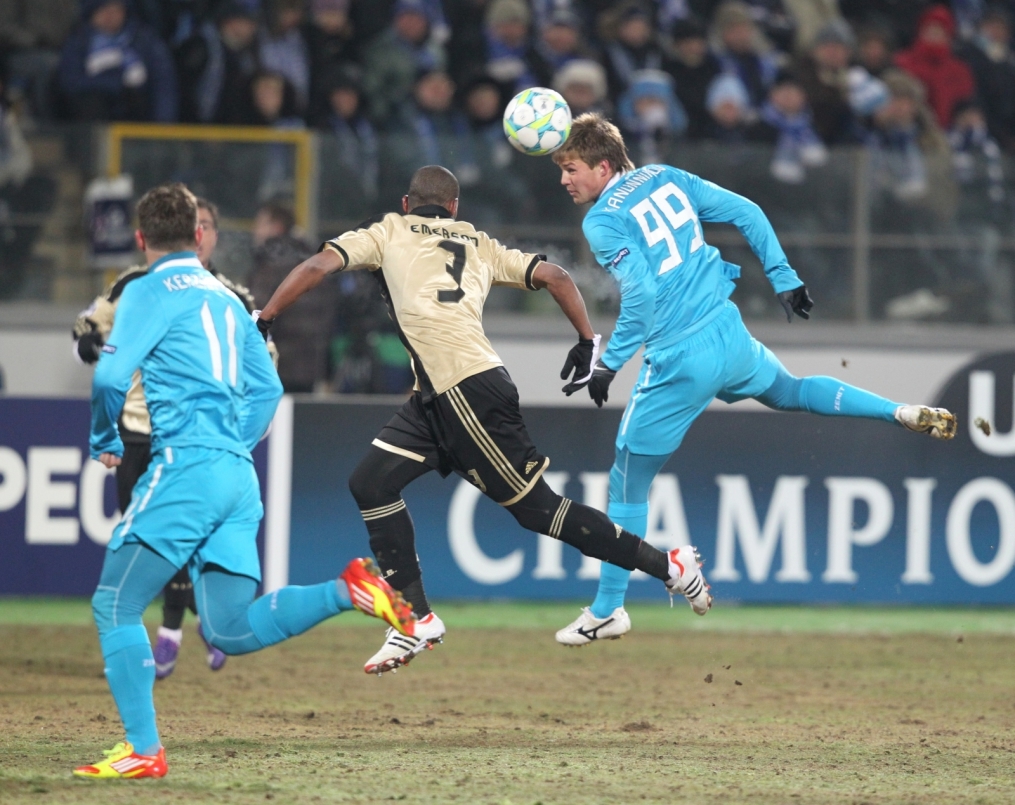 Лиги чемпионов УЕФА 2011/2012, Зенит—Бенфика