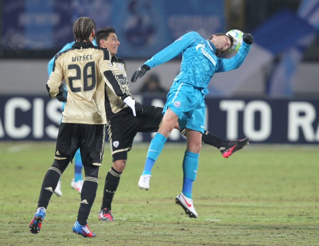 Лиги чемпионов УЕФА 2011/2012, Зенит—Бенфика