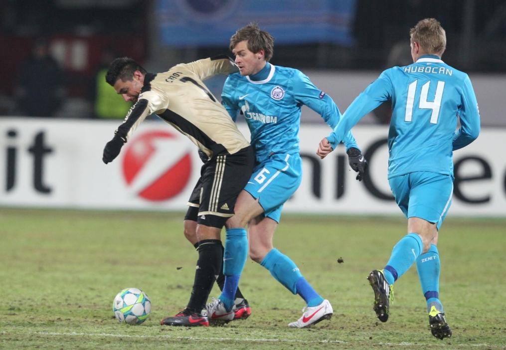 Лиги чемпионов УЕФА 2011/2012, Зенит—Бенфика