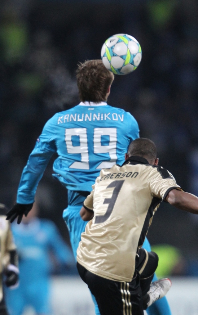 Лиги чемпионов УЕФА 2011/2012, Зенит—Бенфика