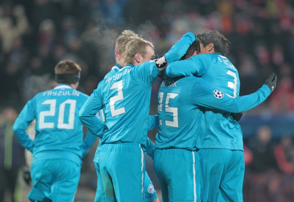 Лиги чемпионов УЕФА 2011/2012, Зенит—Бенфика