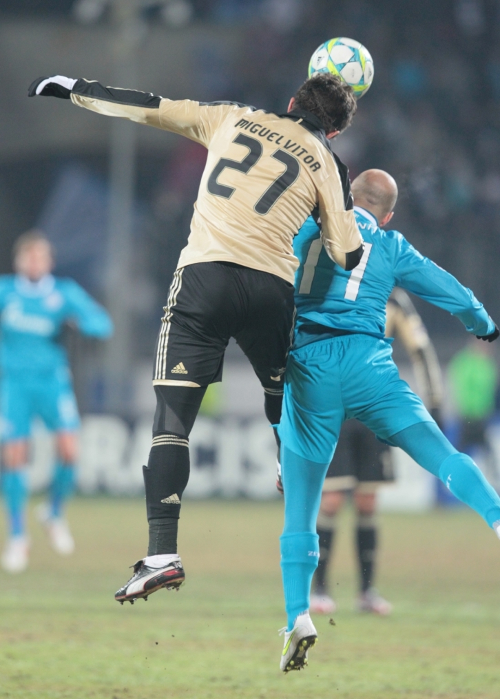 Лиги чемпионов УЕФА 2011/2012, Зенит—Бенфика