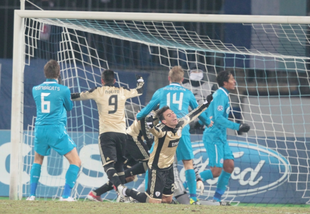 Лиги чемпионов УЕФА 2011/2012, Зенит—Бенфика