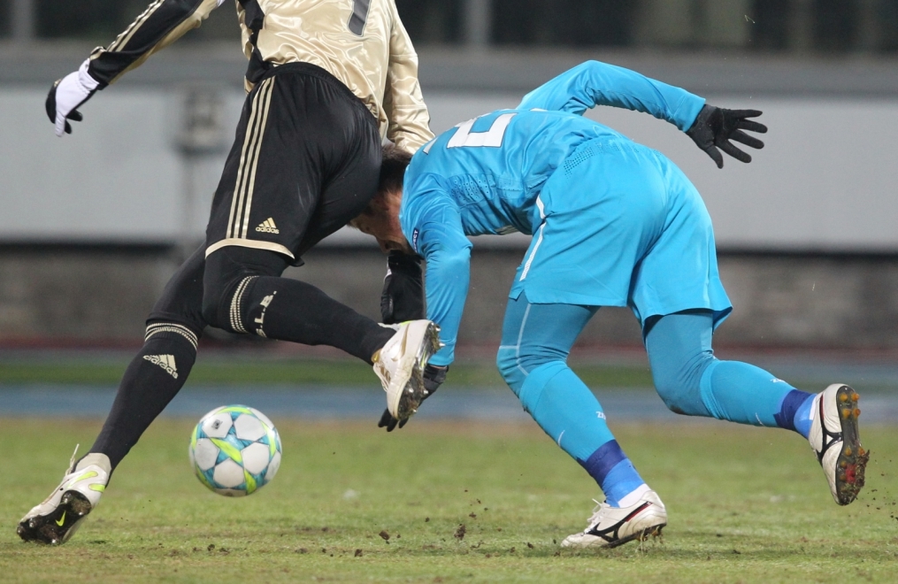 Лиги чемпионов УЕФА 2011/2012, Зенит—Бенфика