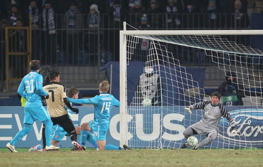 Лиги чемпионов УЕФА 2011/2012, Зенит—Бенфика