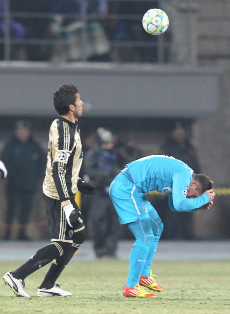 Лиги чемпионов УЕФА 2011/2012, Зенит—Бенфика