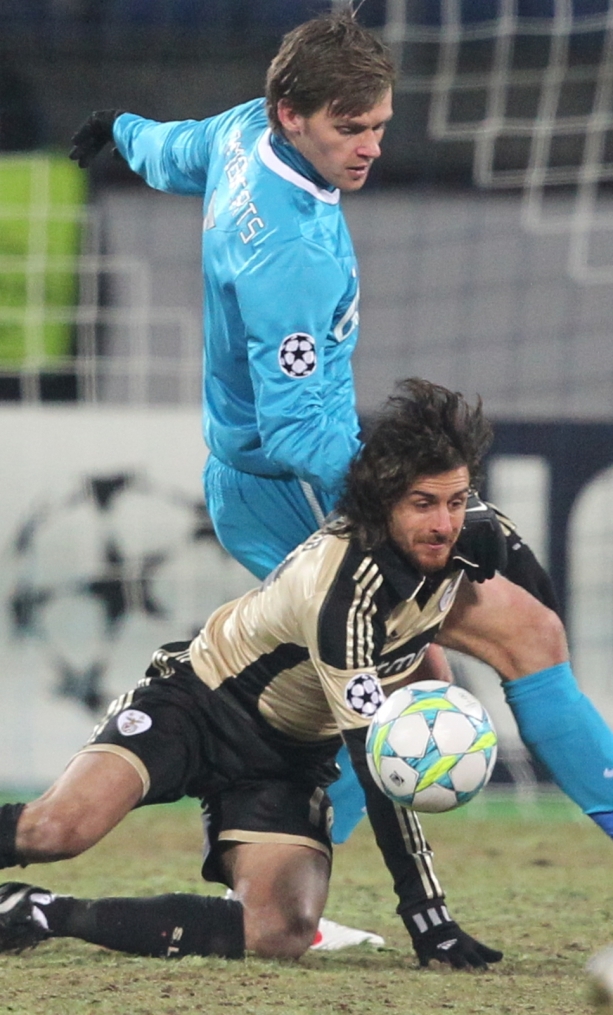 Лиги чемпионов УЕФА 2011/2012, Зенит—Бенфика