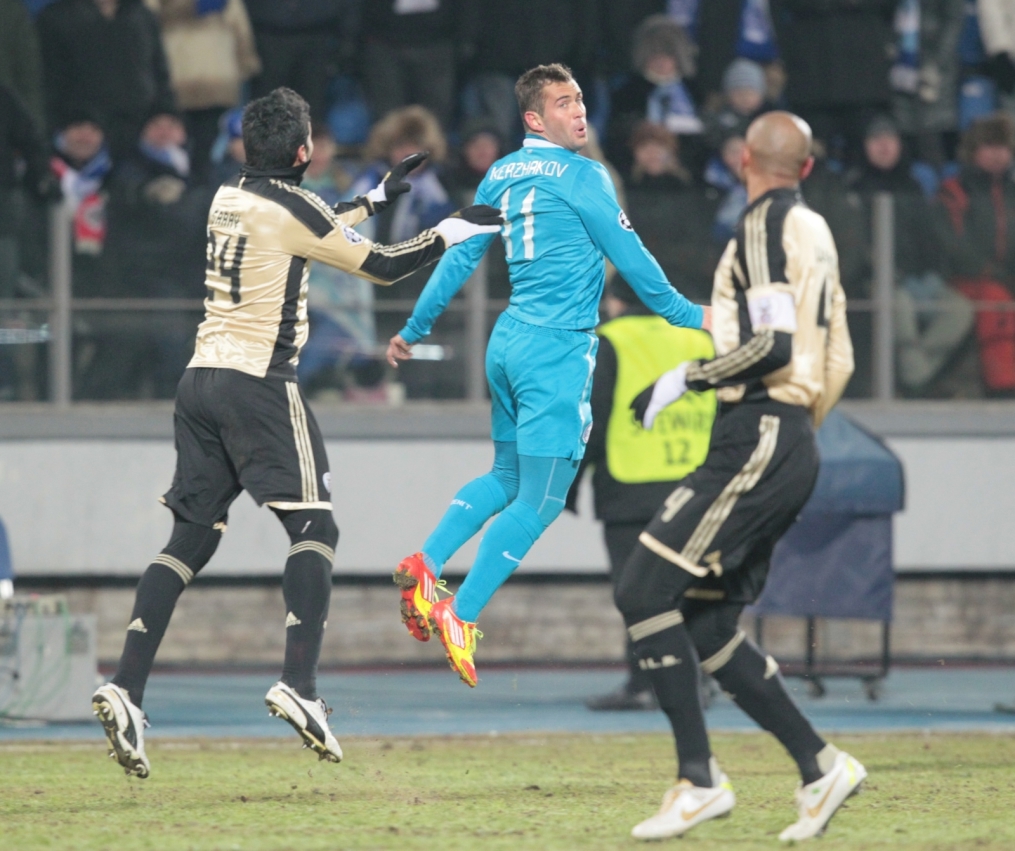 Лиги чемпионов УЕФА 2011/2012, Зенит—Бенфика