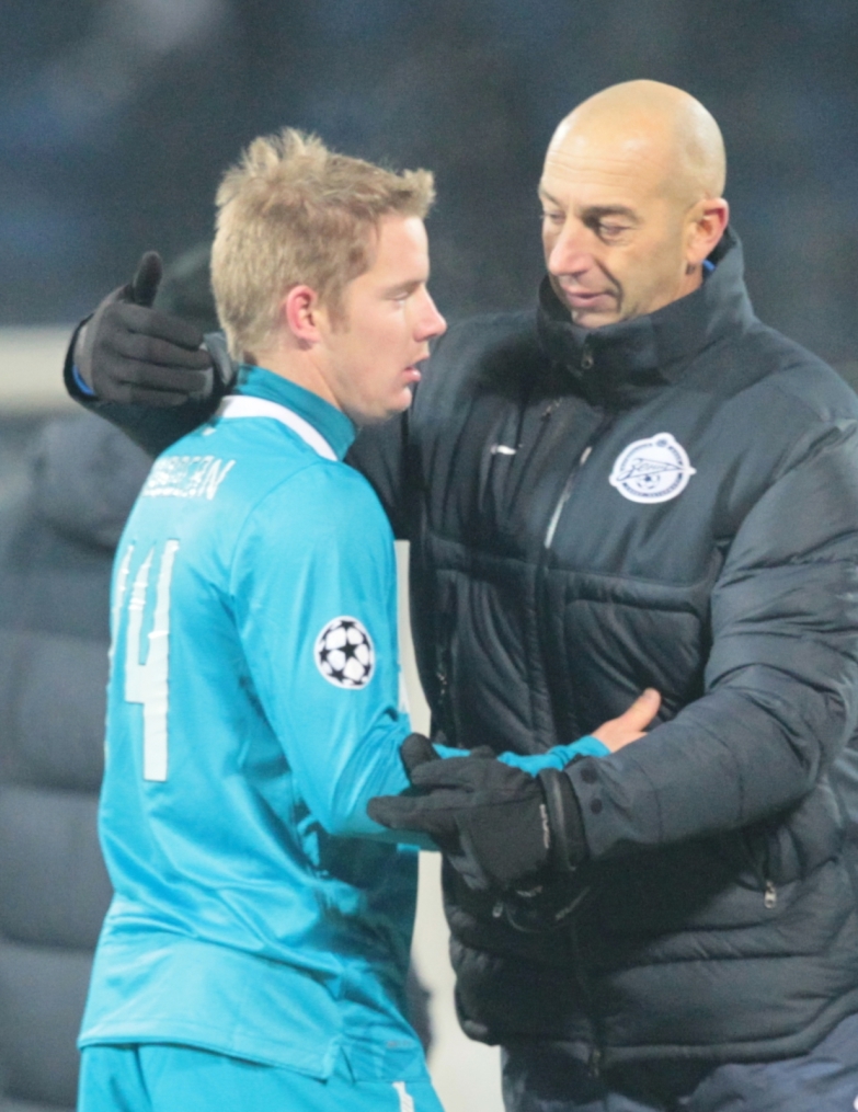 Лиги чемпионов УЕФА 2011/2012, Зенит—Бенфика