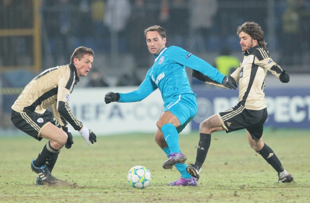 Лиги чемпионов УЕФА 2011/2012, Зенит—Бенфика