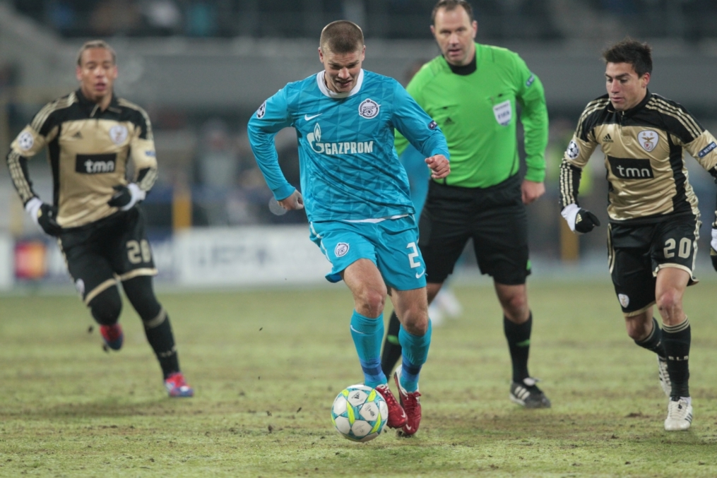 Лиги чемпионов УЕФА 2011/2012, Зенит—Бенфика