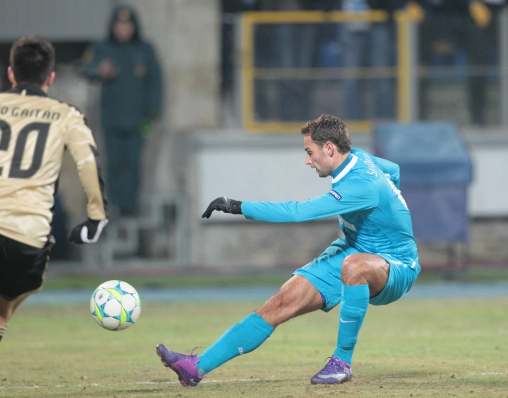 Лиги чемпионов УЕФА 2011/2012, Зенит—Бенфика