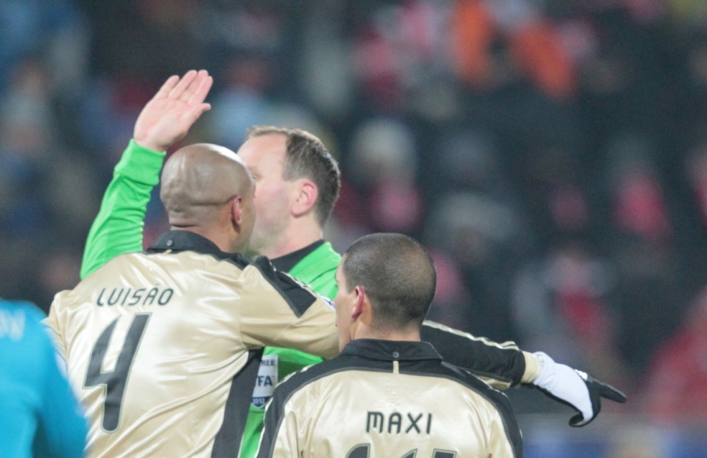 Лиги чемпионов УЕФА 2011/2012, Зенит—Бенфика